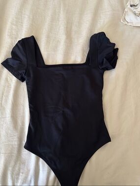 Aritzia Black Square Neck Puff Sleeve Bodysuit